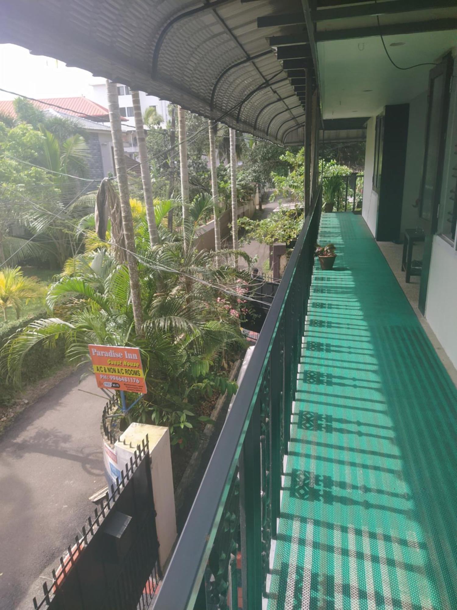 Paradise Inn Guest House Alappuzha Esterno foto