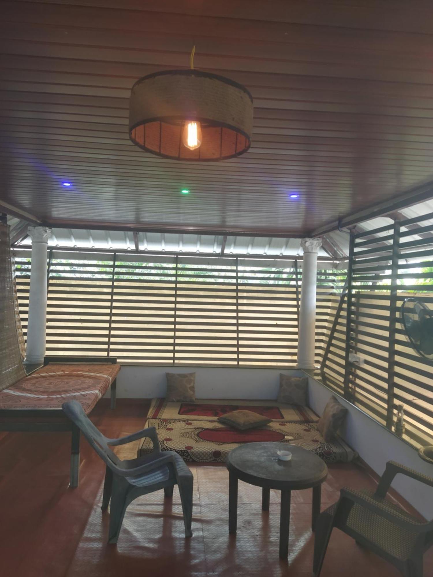 Paradise Inn Guest House Alappuzha Esterno foto